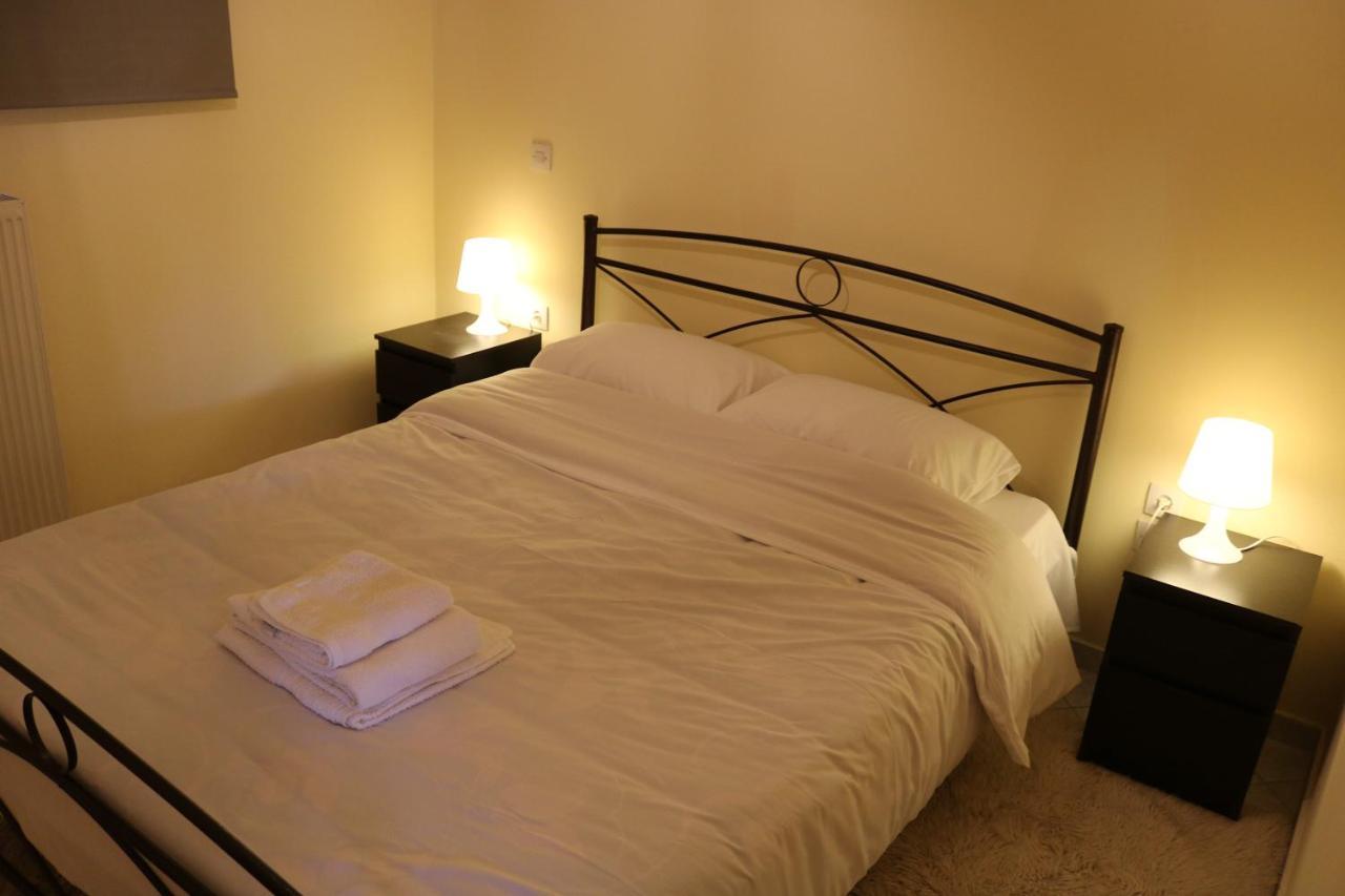 Polytimi House Villa กาลาวริตา ภายนอก รูปภาพ